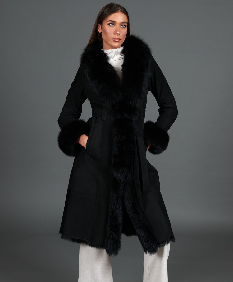 Black lamb shearling coat with fox fur edges