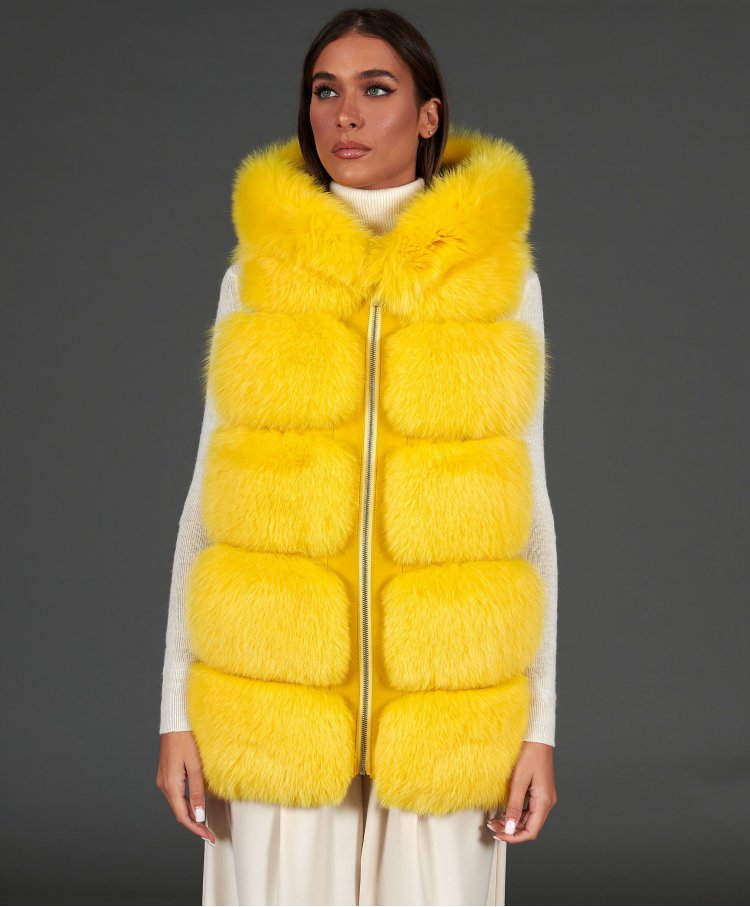 Sleeveless fox fur jacket with hood and zipper • yellow color