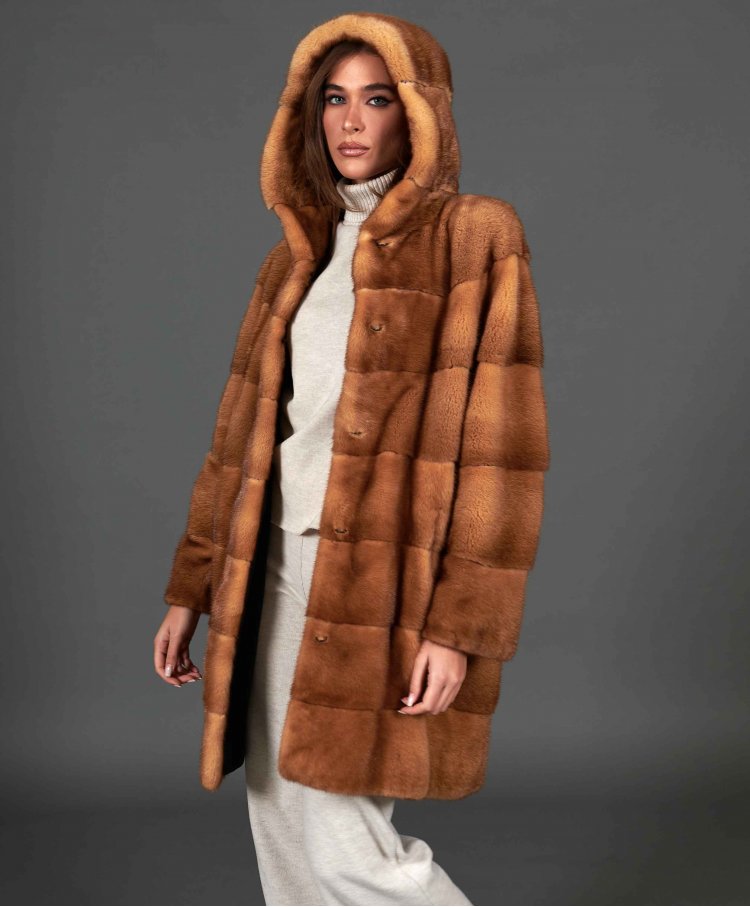 Mink fur coat with hood • honey color